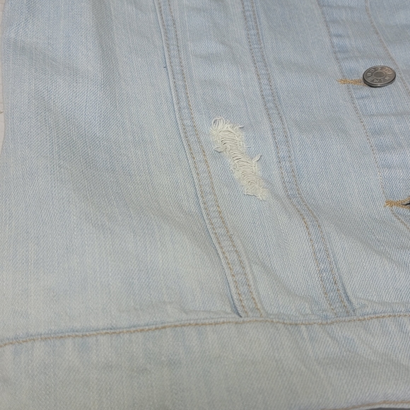 Women's BDG Urban Outfitters Light Blue Distressed Denim Vest Size Small - Picture 12 of 12